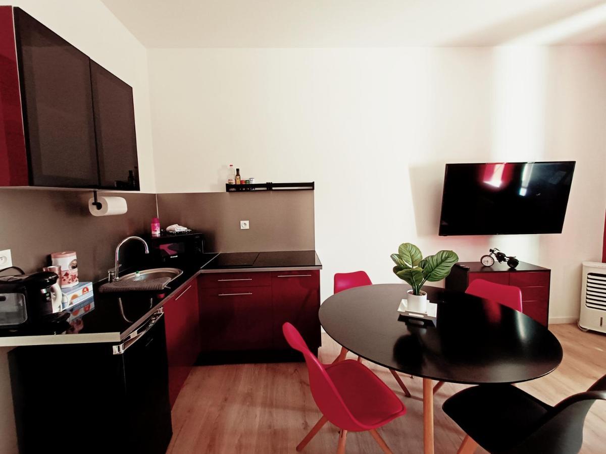 "Le Petit Paradis" Au Centre Ville D'Oyonnax Exterior foto